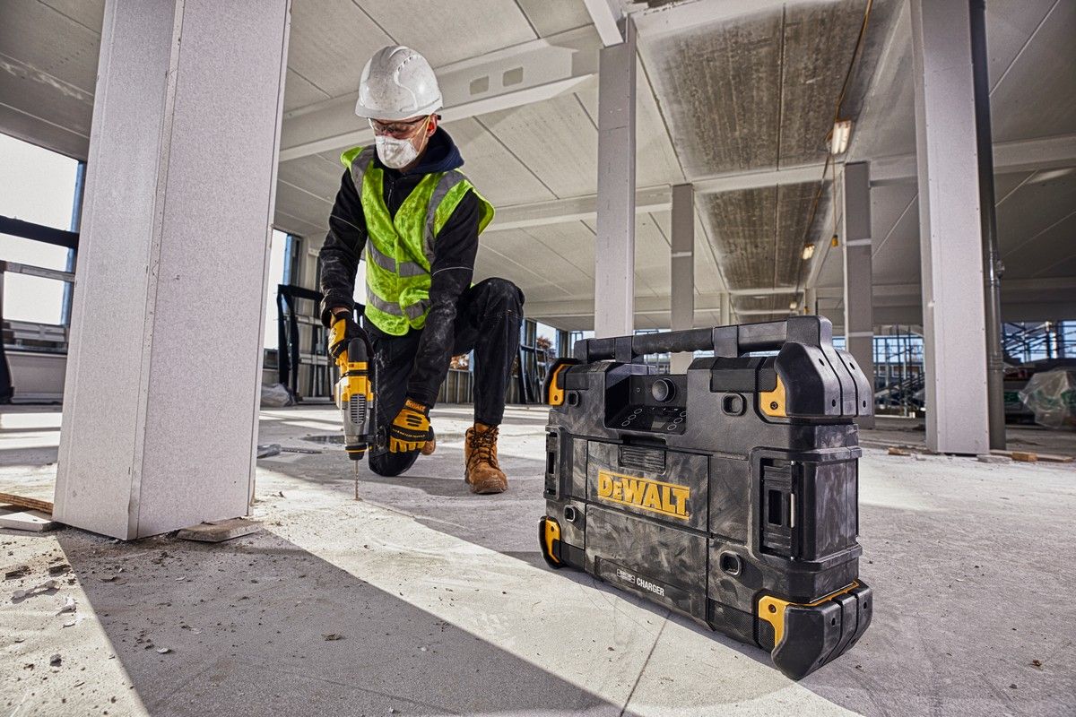 DeWalt DWST1-81079-GB TSTAK™ Radio 240V & Li-Ion (Body Only)
