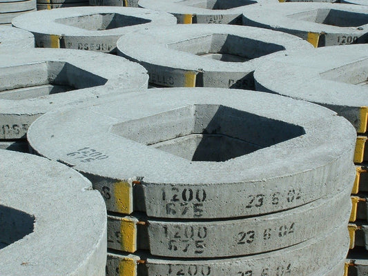 Type 2 Central Access Cover Slab 1350 x 1200 x 675mm