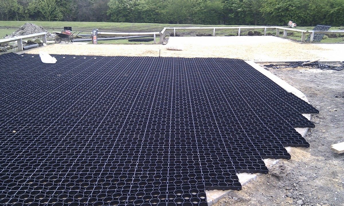 BG Grass/Pave/Gravel Grid 333 x 333 x 40mm - Black