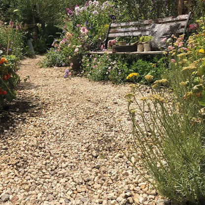 Long Rake Spar 10-20mm Cotswold Chippings - Prepacked Bag