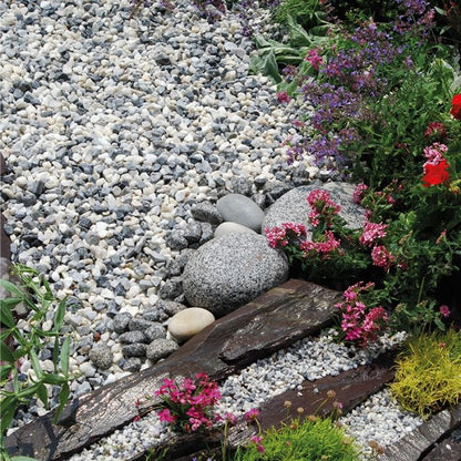 Long Rake Spar 20mm Polar Ice Chippings - Prepacked Bag