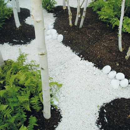 Long Rake Spar 20mm Polar White Chippings - Prepacked Bag