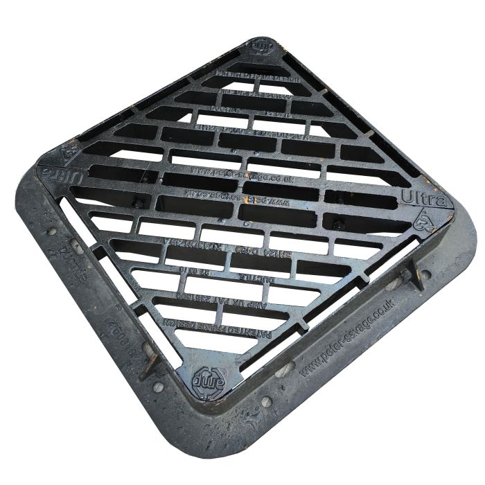 EJ D400 Triangular Grating - 600 x 600 x 100mm