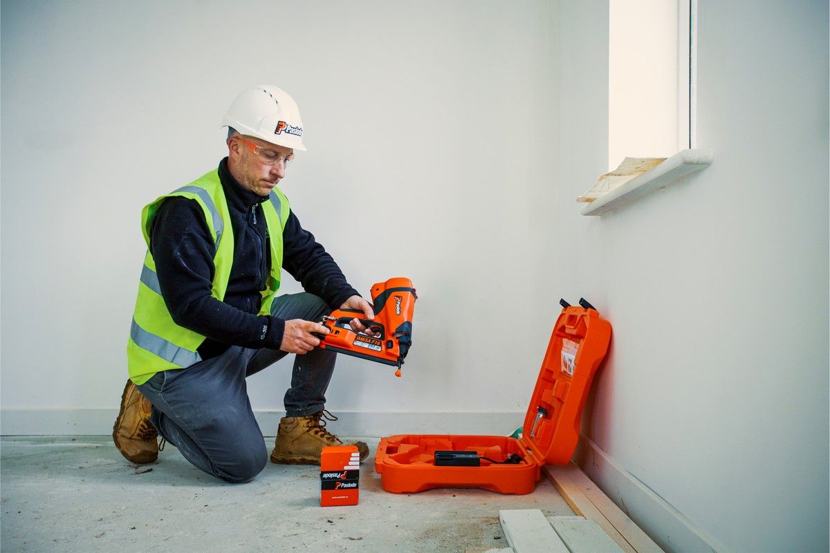 Paslode Impulse IM65A F16 Angled Finishing Nailer